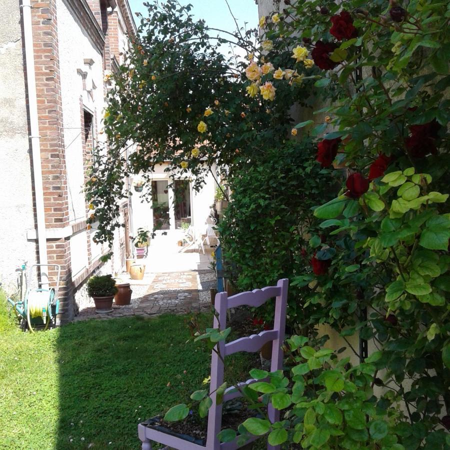 Le Coq En Pate Bed and Breakfast Romilly-sur-Seine Esterno foto